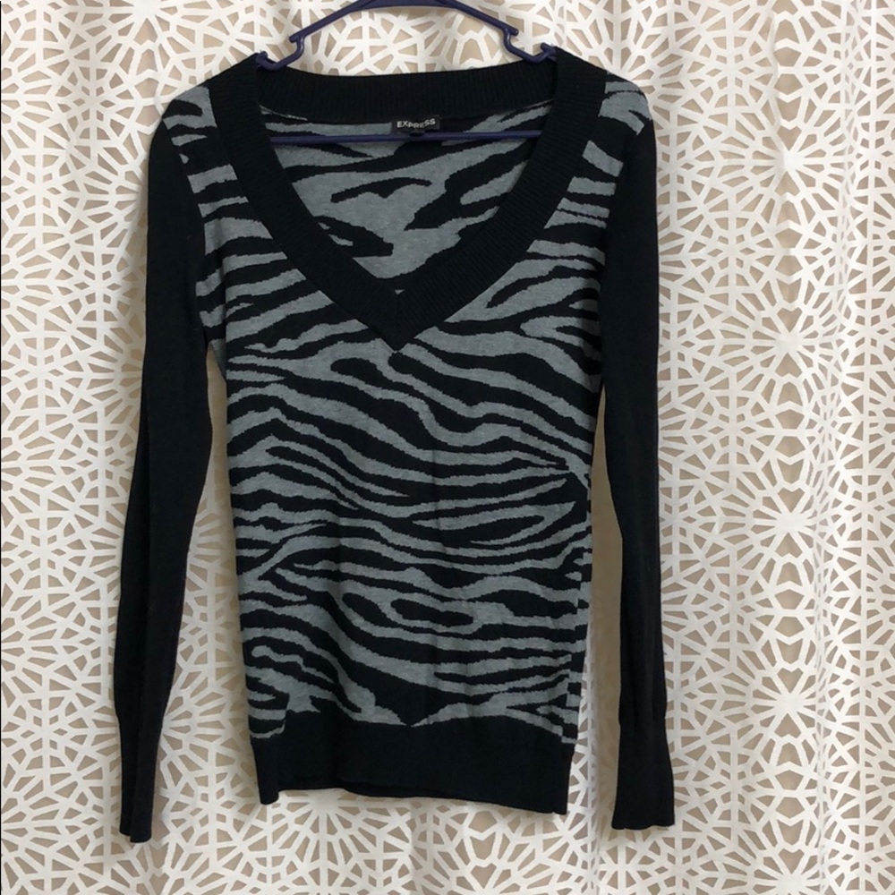 Long sleeve animal print sweater
